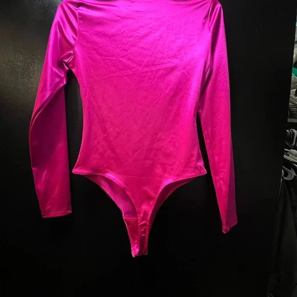 NWT! GORGEOUS! 50% Off Limited Time Only! Gianni Bini Stretch Satin Bodysuit - Picture 7 of 8